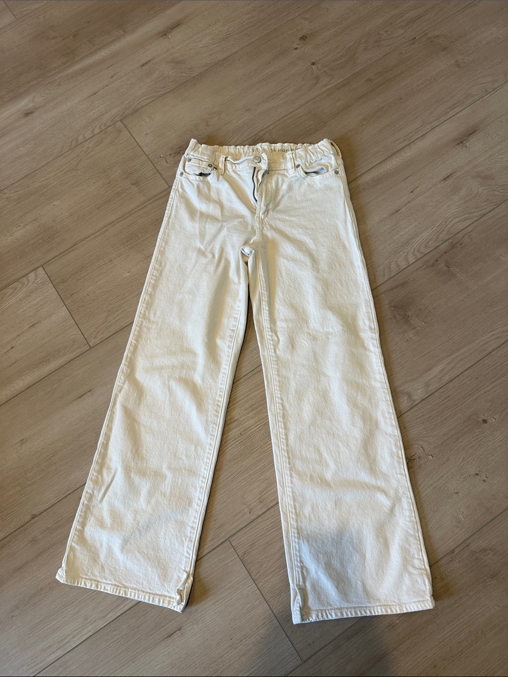 Gap kid 14 ( true size 12-13) White Wide-Leg Jeans
